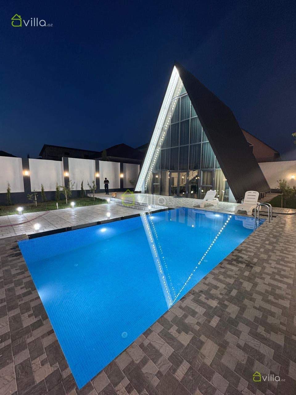 XL Frame Villa